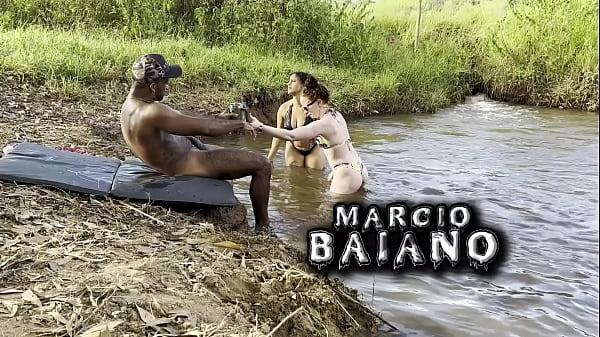 Sexo ao ar livre tomando banho de sol à beira do rio botei duas gostosas pra mamar e torei as duas gozando dentro eliane furacao lorrany exotica